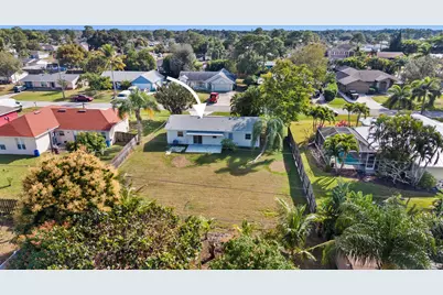 307 SE Husted Terrace, Port Saint Lucie, FL 34983 - Photo 23