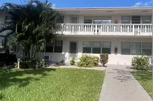 42 Canterbury, West Palm Beach, FL 33417 - Photo 13