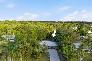 540 SW North Carolina Dr, Stuart, FL 34994 - Photo 3