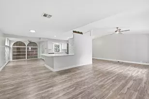 540 SW North Carolina Dr, Stuart, FL 34994 - Photo 5