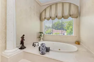 780 NE Orchid Bay Dr, Boca Raton, FL 33487 - Photo 9