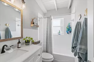 2220 NE 34th Ct, Lighthouse Point, FL 33064 - Photo 19