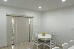 11507 SW 6th St, Sweetwater, FL 33174 - Photo 5