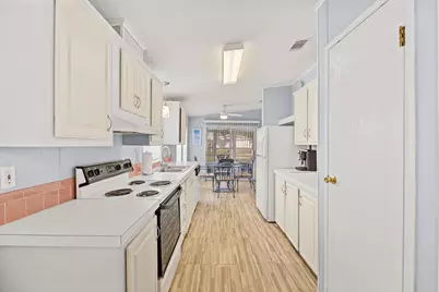 3805 Doral Court, Port Saint Lucie, FL 34952 - Photo 9