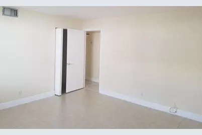 720 N Dixie Highway #202, Lantana, FL 33462 - Photo 3