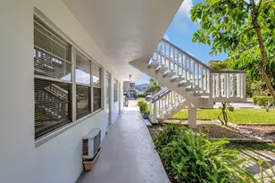 398 Sheffield Q, West Palm Beach, FL 33417 - Photo 7