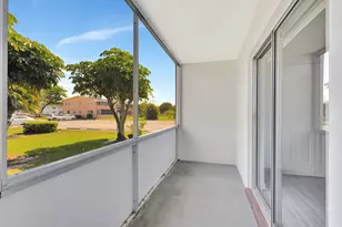 398 Sheffield Q, West Palm Beach, FL 33417 - Photo 25