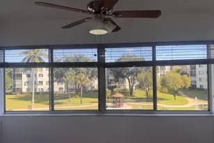 3178 Via Poinciana, Lake Worth, FL 33467 - Photo 23