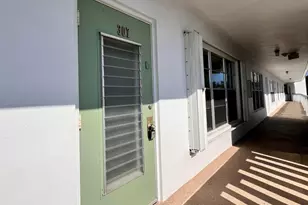 307 Wellington C, West Palm Beach, FL 33417 - Photo 9