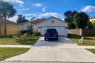 5605 Azalea Cir, West Palm Beach, FL 33415 - Photo 1