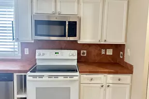 383 SW Tulip Blvd, Port Saint Lucie, FL 34953 - Photo 5