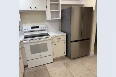 100 Stratford H, West Palm Beach, FL 33417 - Photo 5