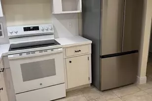 100 Stratford H, West Palm Beach, FL 33417 - Photo 5