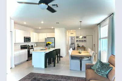 317 SE Crossoak Lane, Port Saint Lucie, FL 34984 - Photo 5