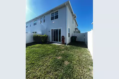 317 SE Crossoak Lane, Port Saint Lucie, FL 34984 - Photo 3