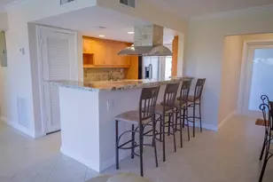 300 E Royal Palm Rd, Boca Raton, FL 33432 - Photo 11