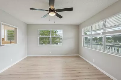 244 Camden J, West Palm Beach, FL 33417 - Photo 3