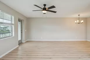 244 Camden J, West Palm Beach, FL 33417 - Photo 3