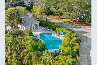 28 Governors Court, Palm Beach Gardens, FL 33418 - Photo 33