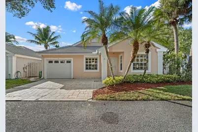 28 Governors Court, Palm Beach Gardens, FL 33418 - Photo 1