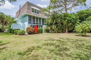 1901 Indian River Blvd, Vero Beach, FL 32960 - Photo 3