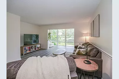 1901 Indian River Boulevard #206, Vero Beach, FL 32960 - Photo 5