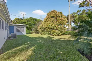 425 SW 10th St, Pompano Beach, FL 33060 - Photo 9