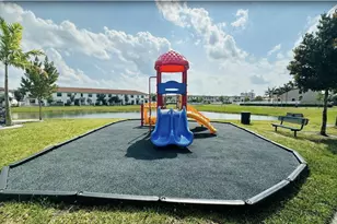 2025 Sugar Maples Dr, Riviera Beach, FL 33410 - Photo 23