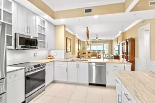 33 Harbour Isle Dr W, Fort Pierce, FL 34949 - Photo 11