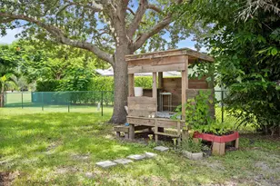 8897 SW Fishermans Wharf Dr, Stuart, FL 34997 - Photo 13