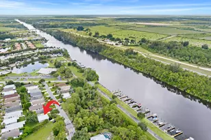 8897 SW Fishermans Wharf Dr, Stuart, FL 34997 - Photo 37