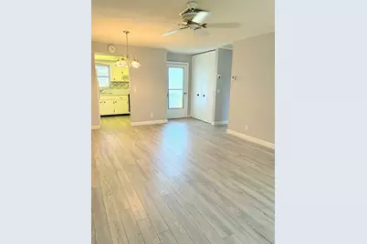 2911 Ashley Drive W #H, West Palm Beach, FL 33415 - Photo 3