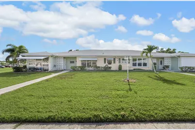 911 Savannas Point Drive #B (E), Fort Pierce, FL 34982 - Photo 1