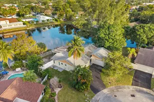 3955 NW 3rd Ct, Deerfield Beach, FL 33442 - Photo 7