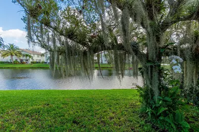 1004 Center Stone Lane, Riviera Beach, FL 33404 - Photo 39