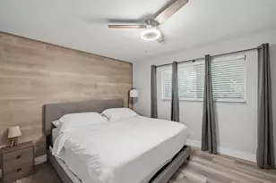 112 Claremont Ln, Palm Beach Shores, FL 33404 - Photo 9