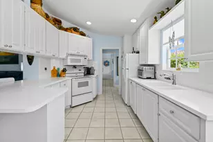8256 SE Paurotis Ln, Hobe Sound, FL 33455 - Photo 15