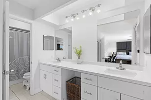 419 Pine Tree Ct, Atlantis, FL 33462 - Photo 11