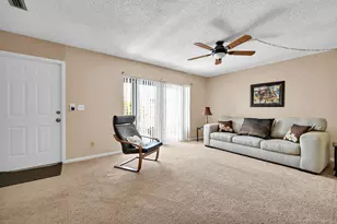 1458 N Lawnwood Cir, Fort Pierce, FL 34950 - Photo 5