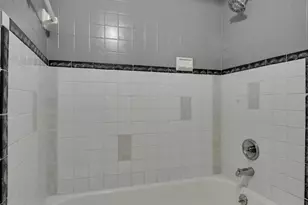 1458 N Lawnwood Cir, Fort Pierce, FL 34950 - Photo 25
