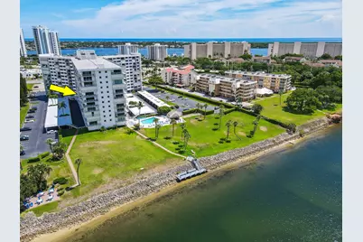 336 Golfview Road #408, North Palm Beach, FL 33408 - Photo 1