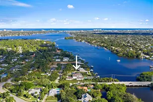 5730 Holly Ln, Jupiter, FL 33458 - Photo 3