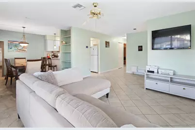 1607 Laurel Leaf Lane, Fort Pierce, FL 34950 - Photo 7