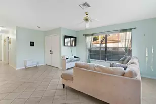 1607 Laurel Leaf Ln, Fort Pierce, FL 34950 - Photo 5