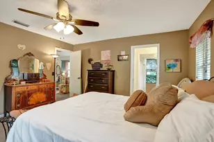 194 Parkwood Dr, Royal Palm Beach, FL 33411 - Photo 23