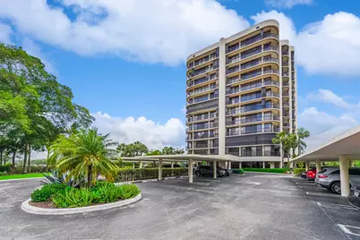 2427 Presidential Way #204, West Palm Beach, FL 33401 - Photo 3