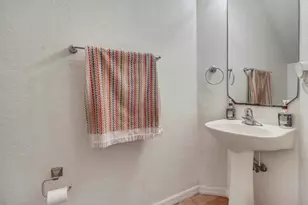 815 Pipers Cay Dr, West Palm Beach, FL 33415 - Photo 11