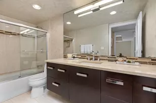 100 SE 5th Ave, Boca Raton, FL 33432 - Photo 27