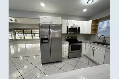 2221 Bahama Drive #2221, Miramar, FL 33023 - Photo 7