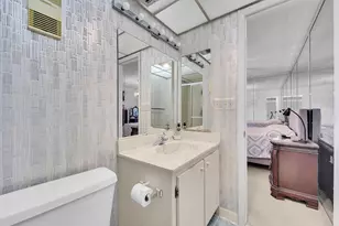 7342 Ashmont Cir, Tamarac, FL 33321 - Photo 17